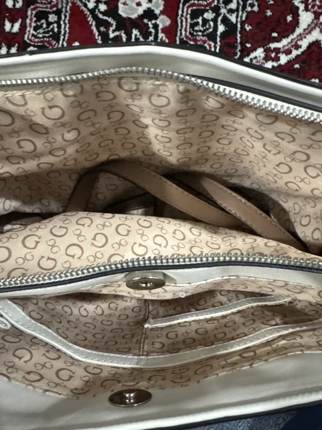 Guess Beige/White Handbag image indicator(2)