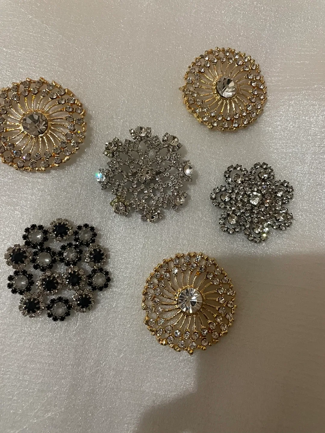 Sewing buttons image indicator(2)