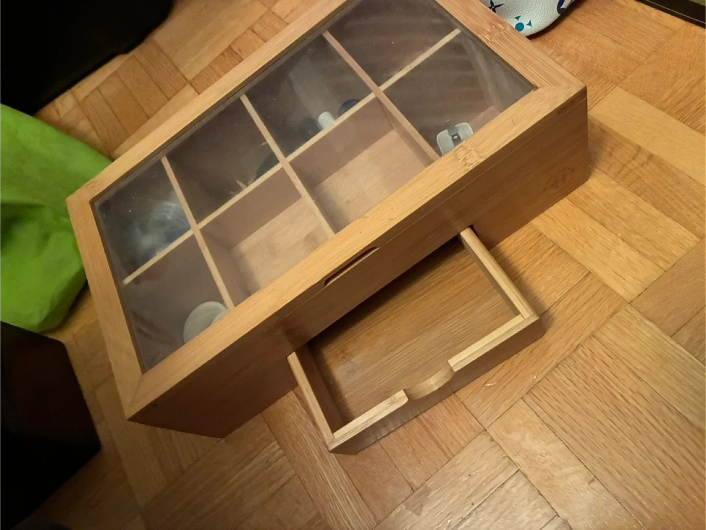 Wooden Organizer Box with Glass Lid image indicator(2)
