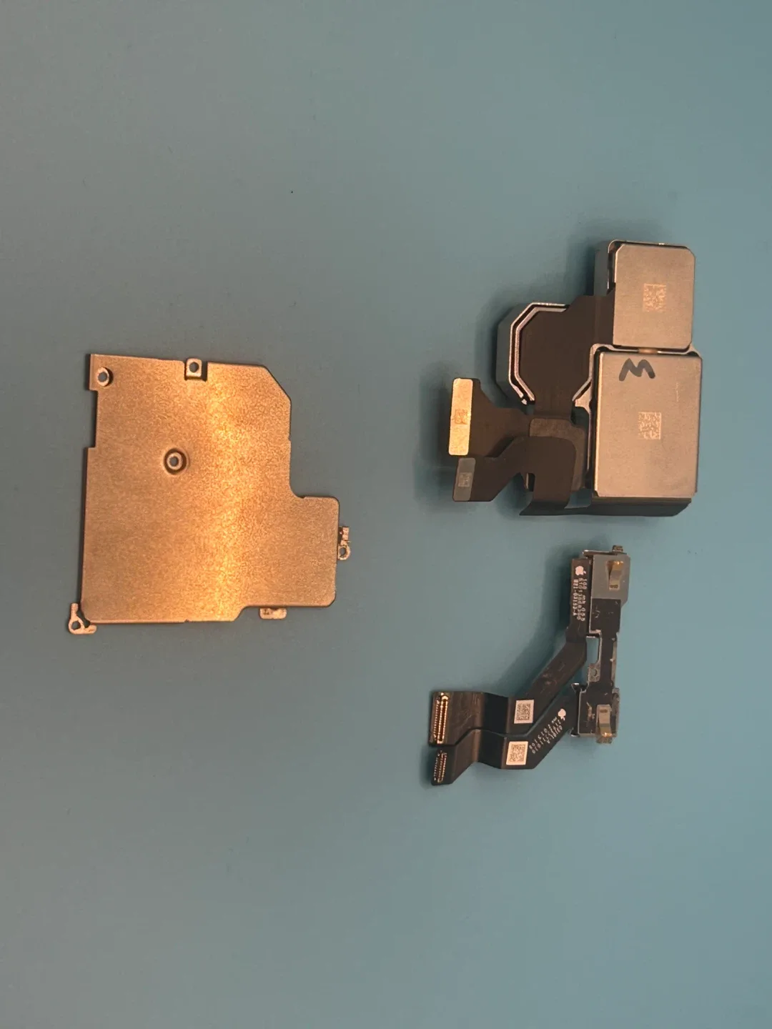 iPhone 13 Pro Max – OG Parts Only Bundle image indicator(2)