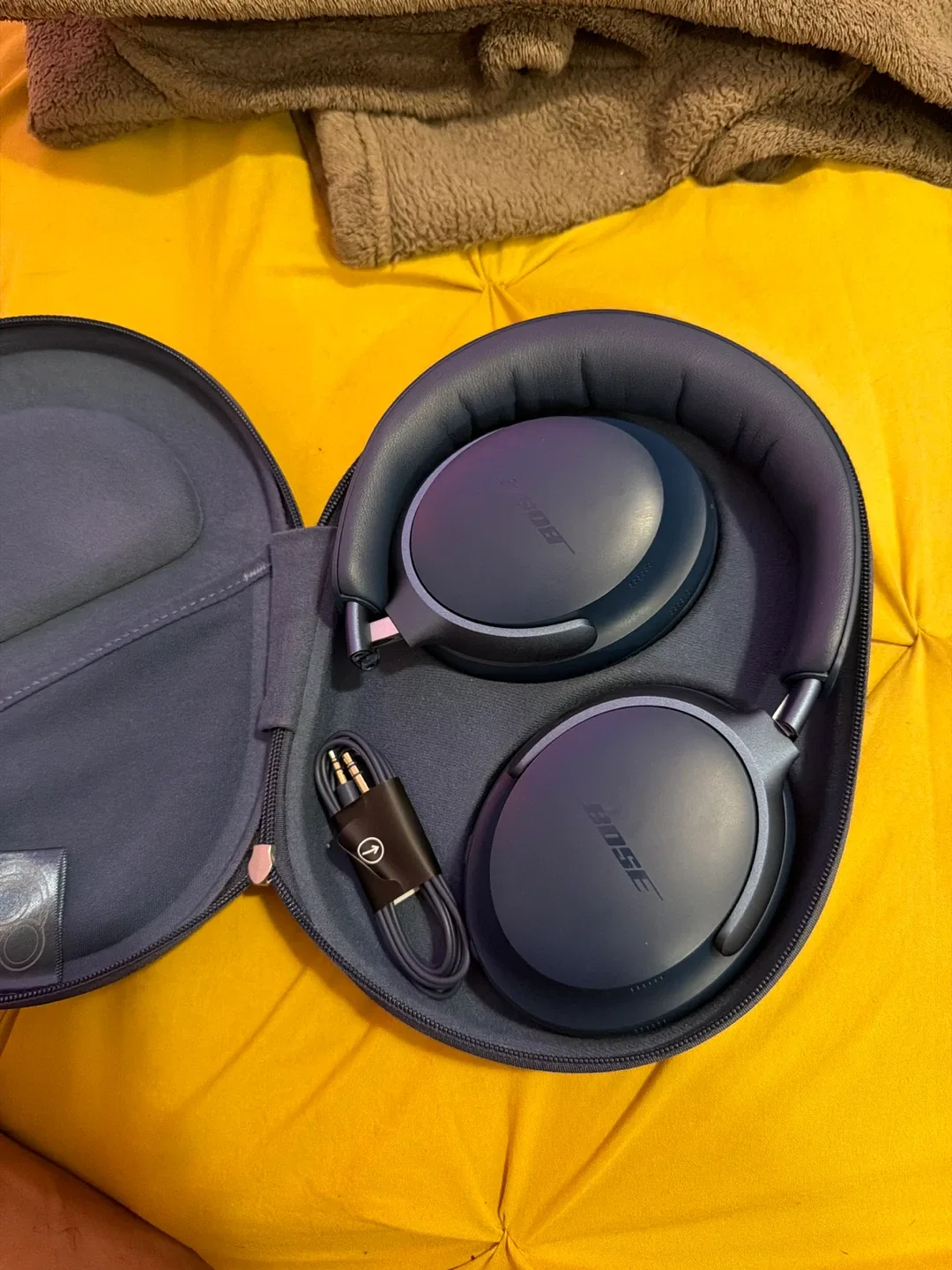 Bose QuietComfort Ultra Bluetooth Headphones, Lunar Blue