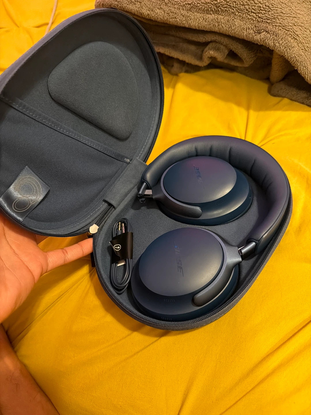 Bose QuietComfort Ultra Bluetooth Headphones, Lunar Blue - photo 3