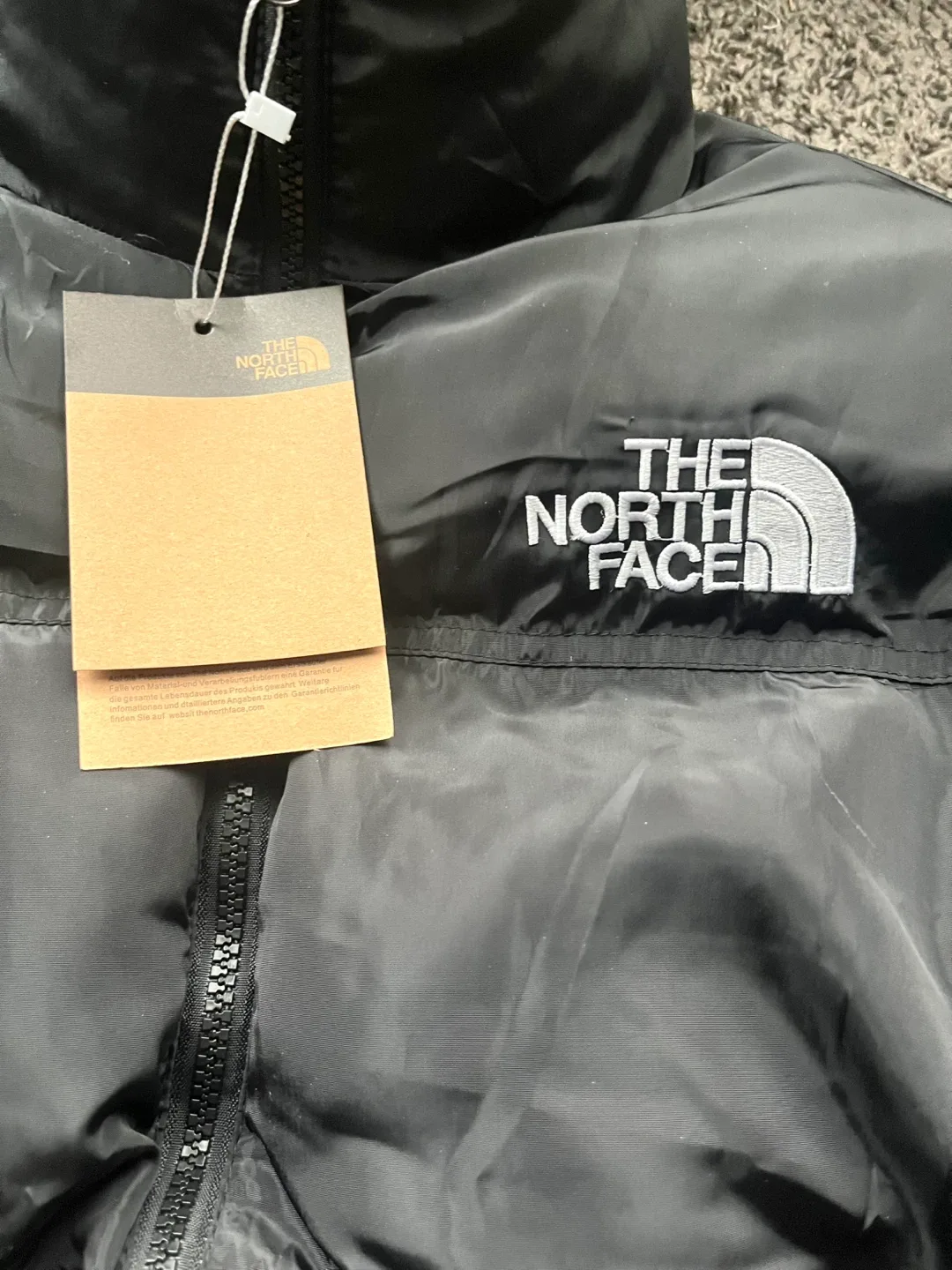 The North Face Black Puffer Jacket image indicator(2)