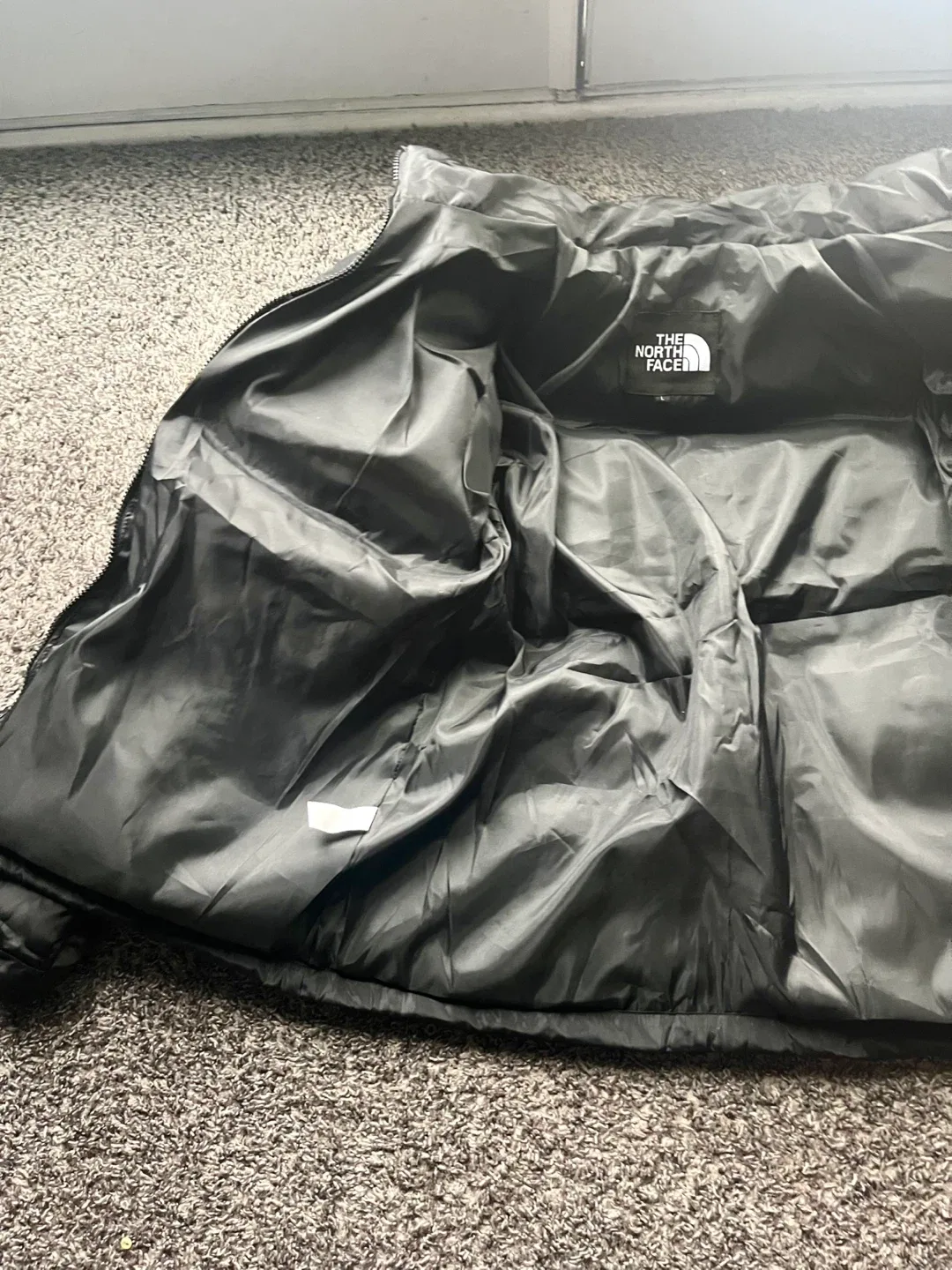 The North Face Black Puffer Jacket image indicator(3)