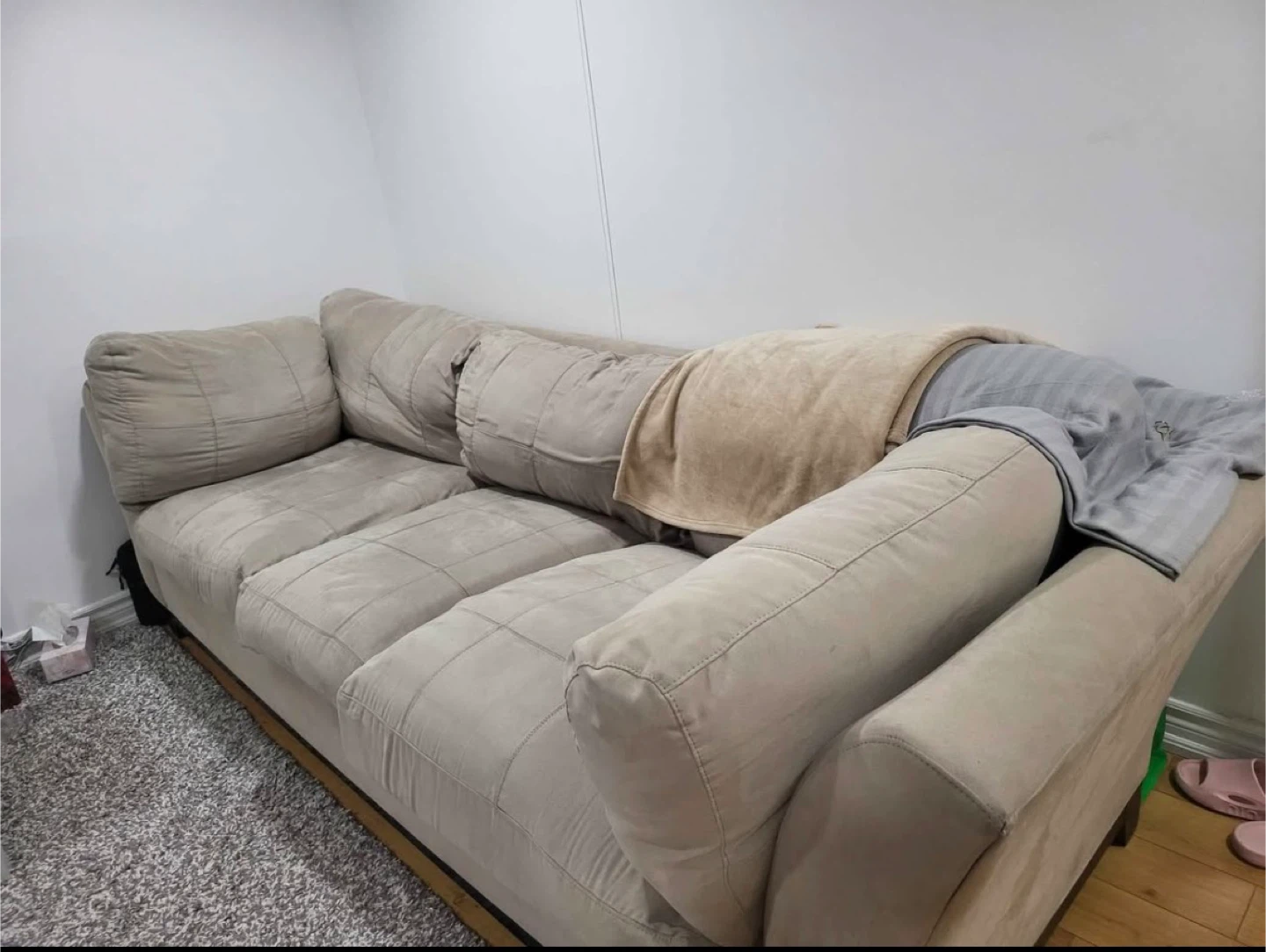 Beige Sofa - Comfortable and Stylish - photo 2