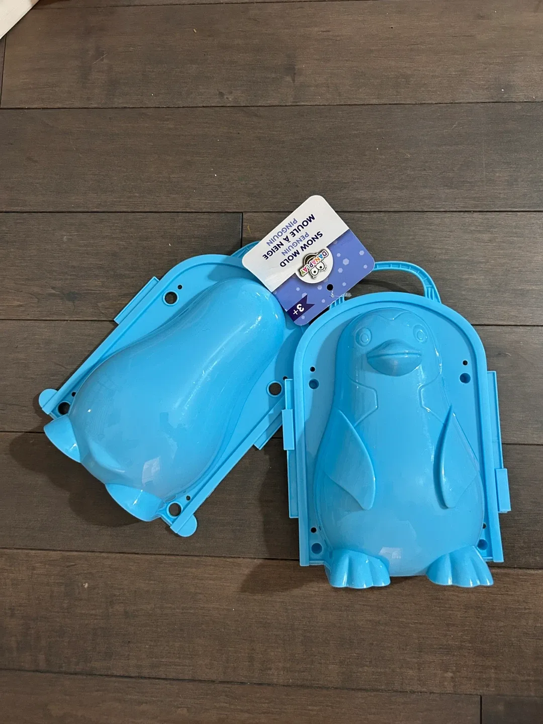 New DanaPlay Penguin Snow Mold - Ages 3+