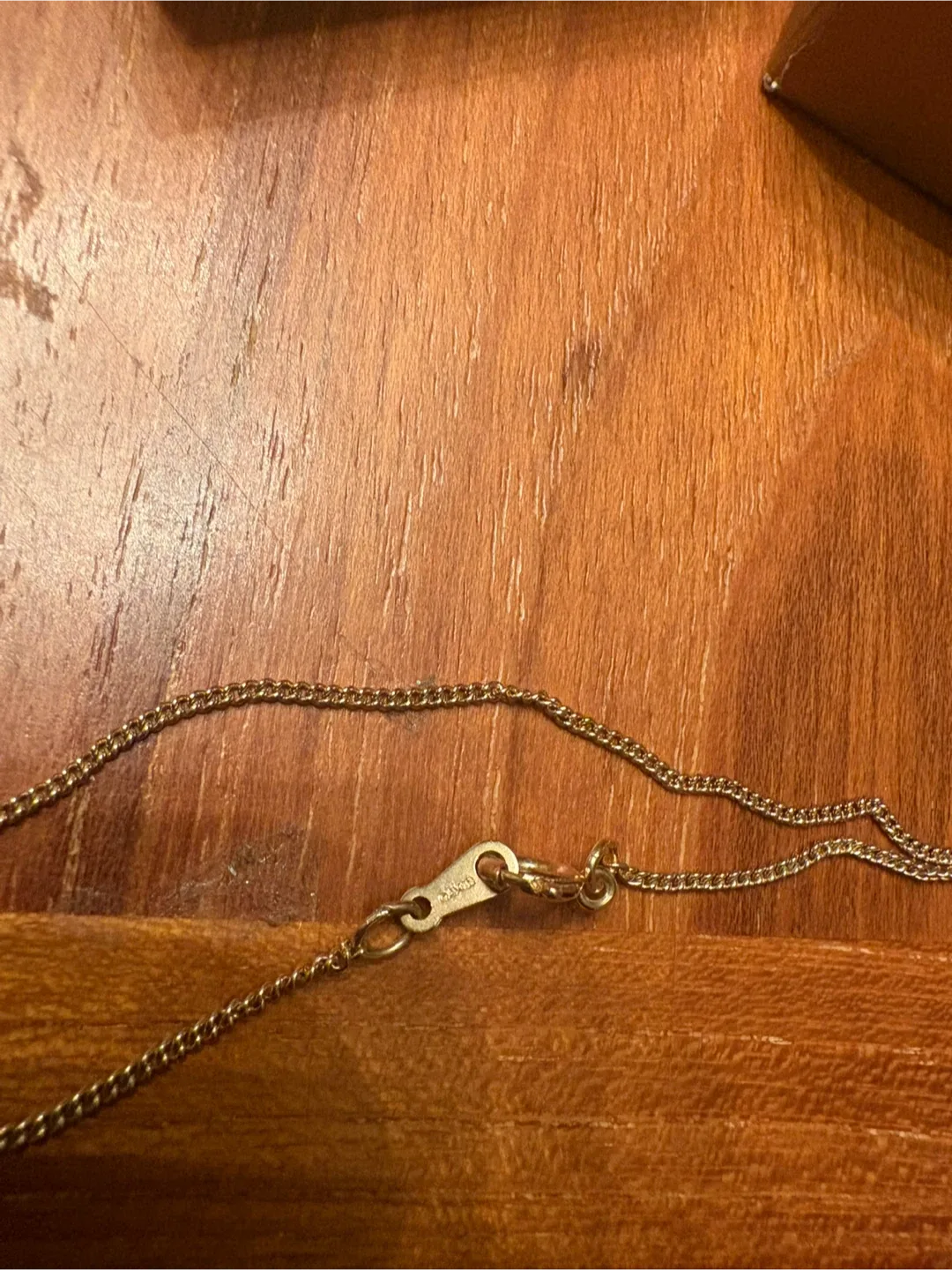 Retro Avon Golden Shell Convertible Necklace image indicator(7)