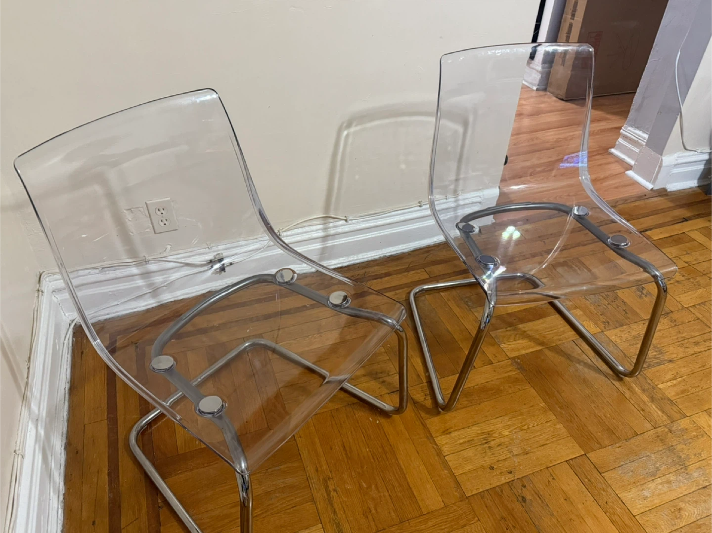 Clear Acrylic Dining Chairs (2) - photo 4