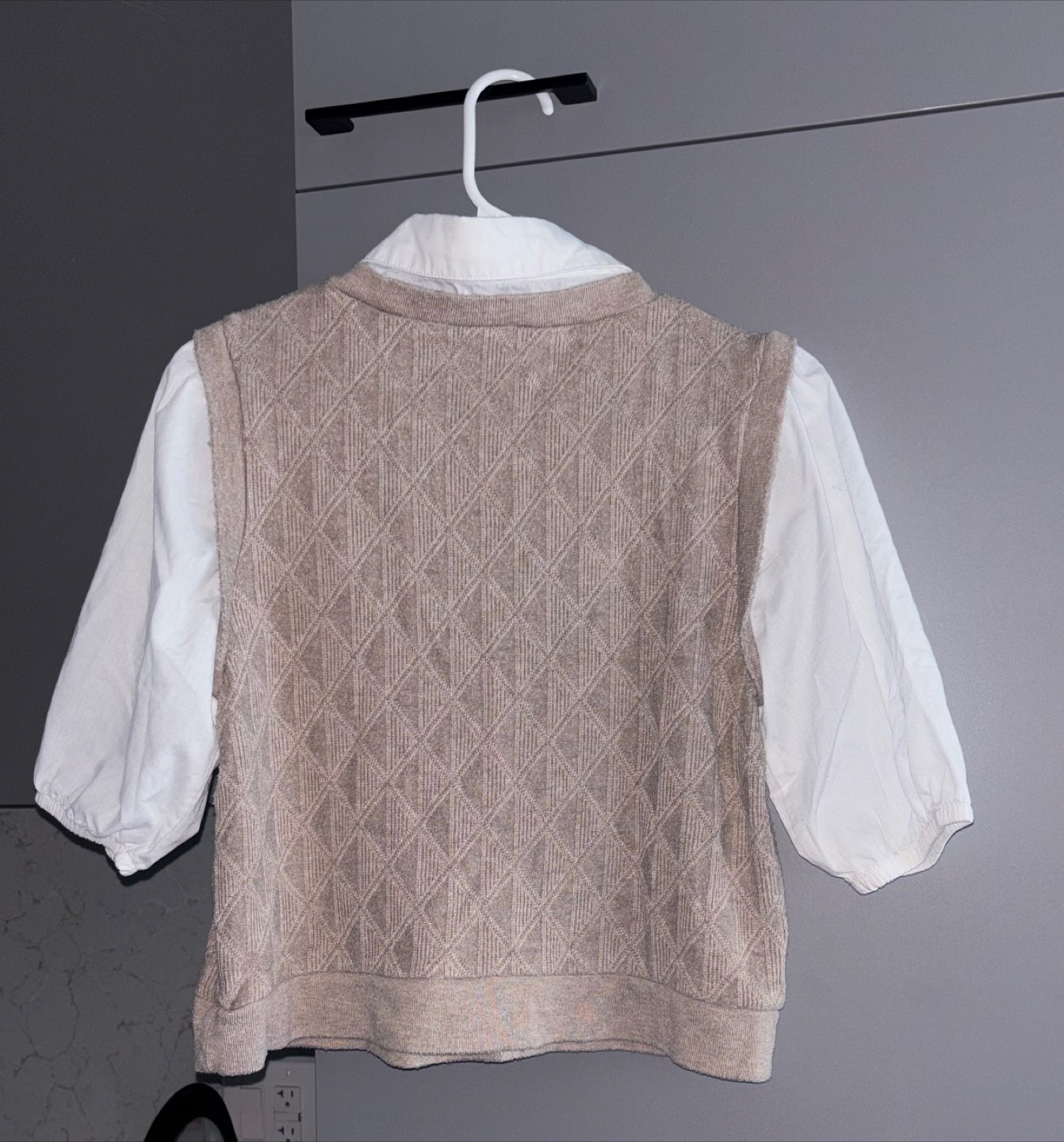 Suzy Shier Preppy Style Knit Vest with Attached Shirt - photo 2