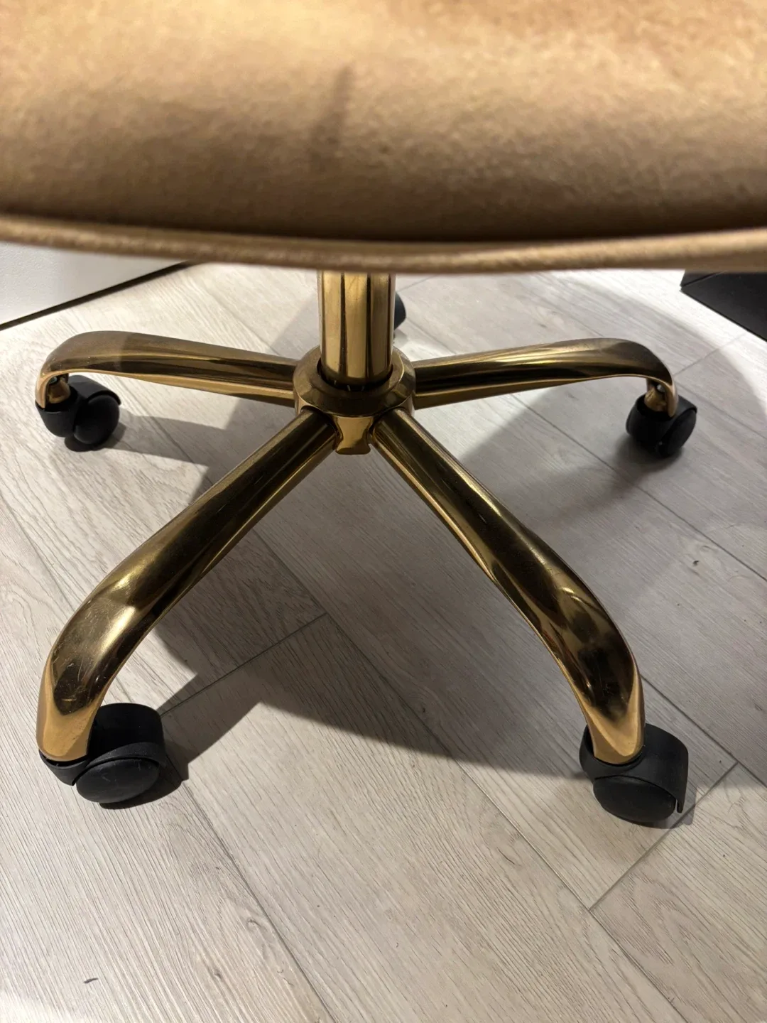 Gold Office Elegant Chair image indicator(3)