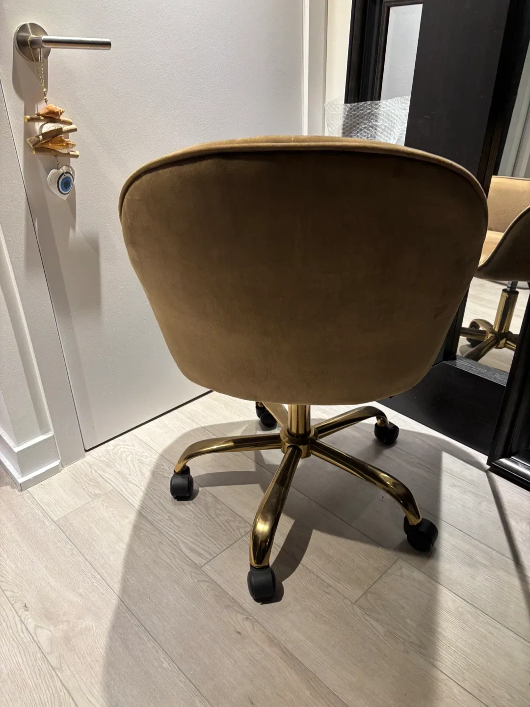 Gold Office Elegant Chair image indicator(8)