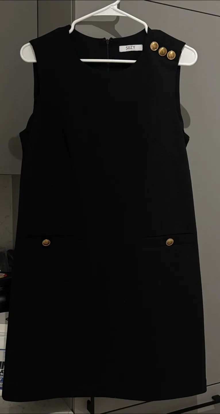 Suzy Shier Black Sleeveless Shift Dress with Gold Buttons