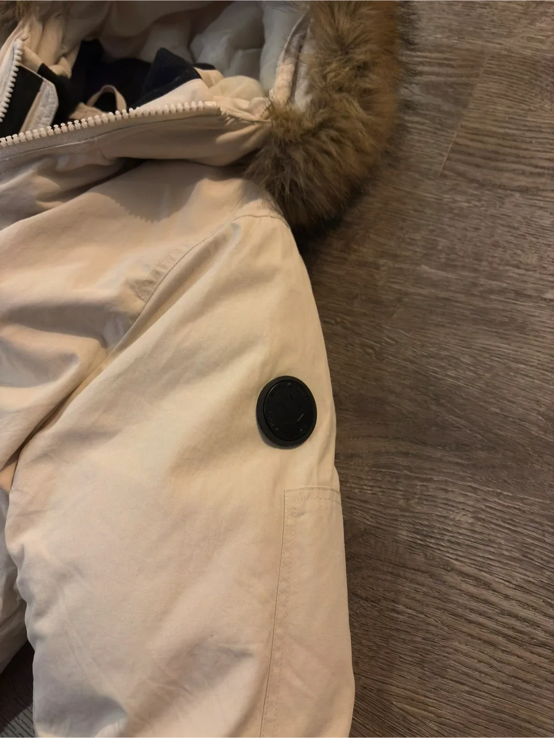 Winter jacket image indicator(3)