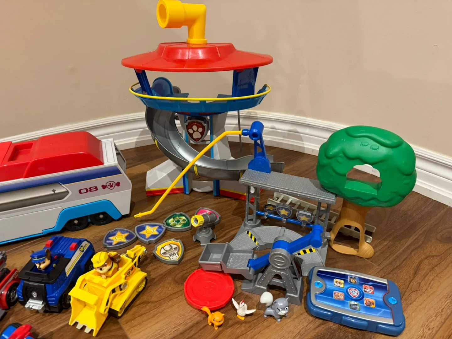 Paw Patrol lot of toys , great holiday gift! image indicator(2)