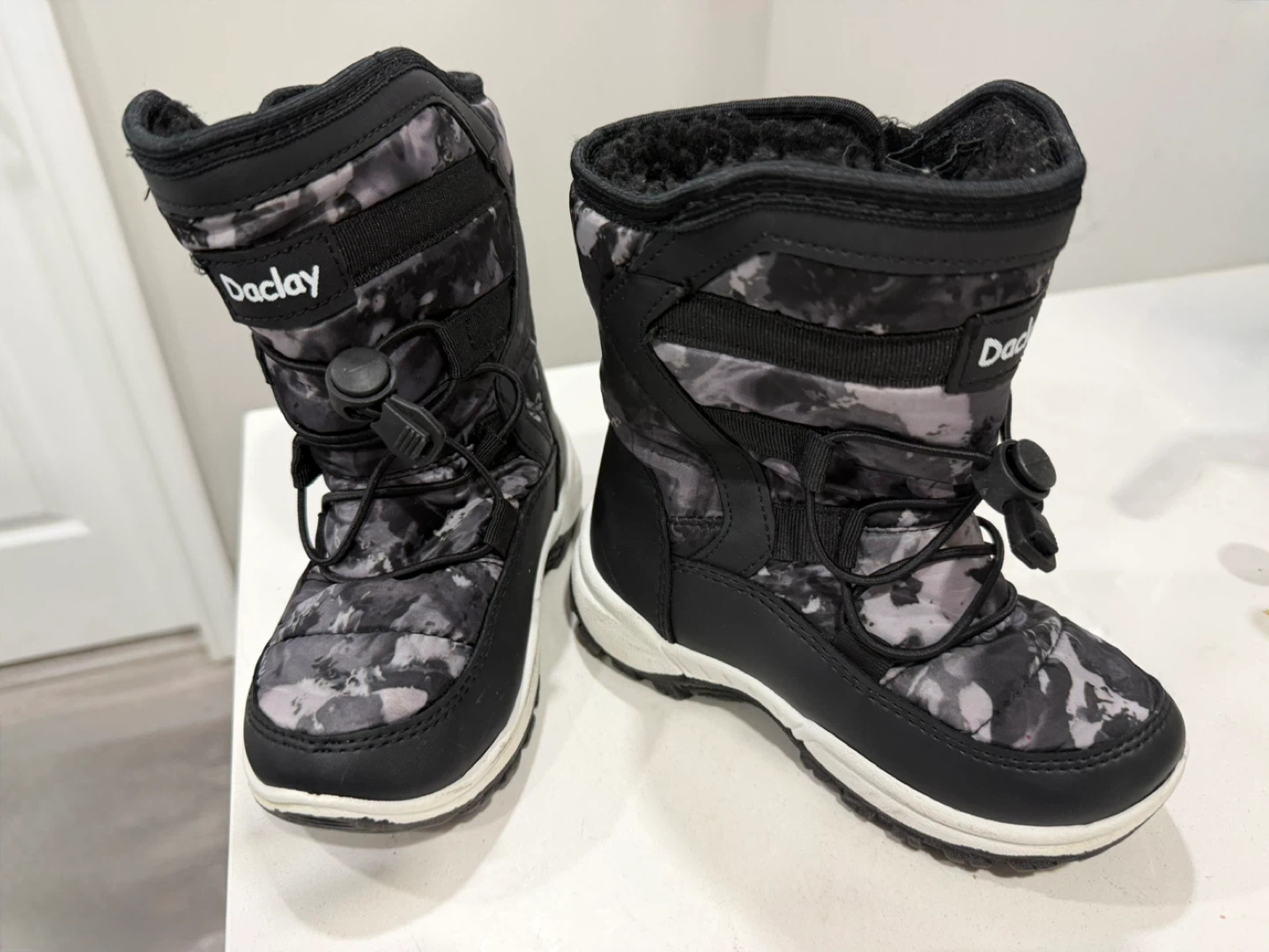 Daclay Snow Boots - Black & Grey