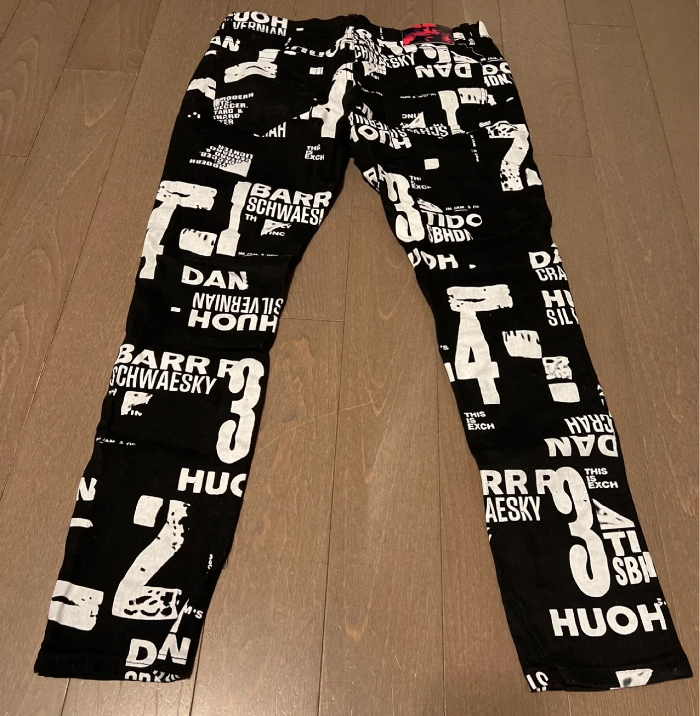 Style Printed Black & Grey Jeans image indicator(4)