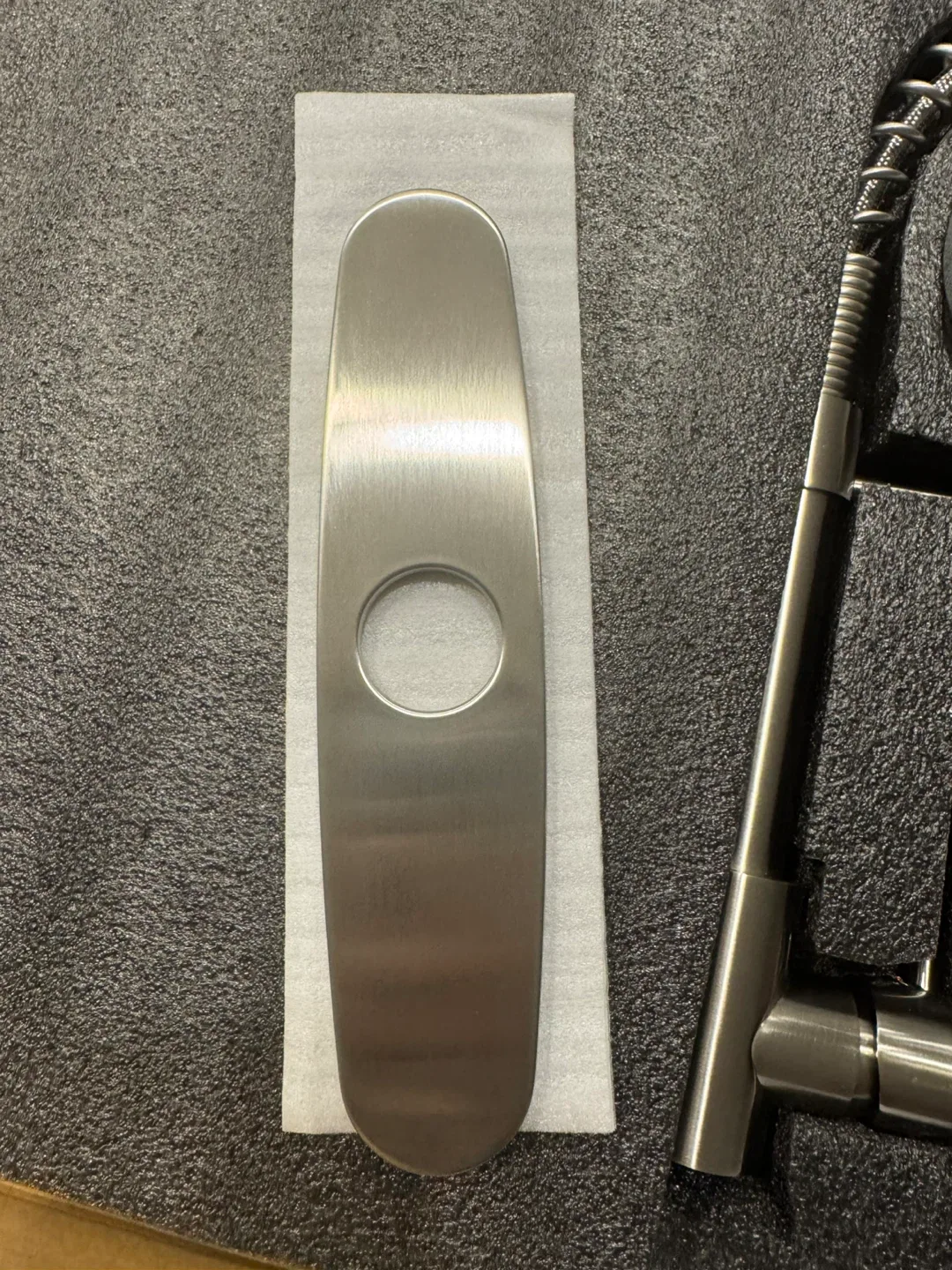 Brushed Nickel Kitchen Faucet with Pull Down Sprayer - Brand New image indicator(6)