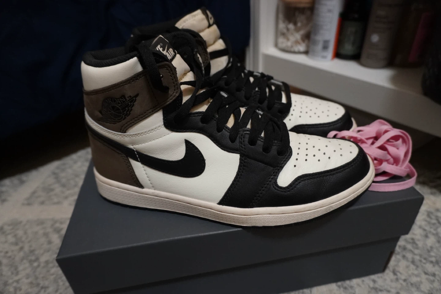 Nike Air Jordan 1 Retro High OG Travis Scott Mocha