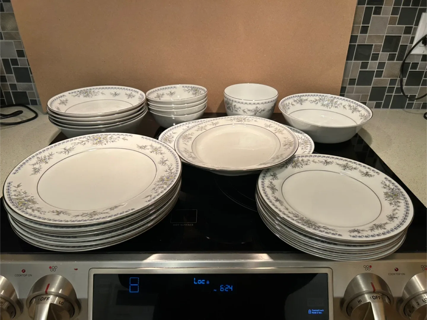 Dinnerware Set - Plates and Bowls