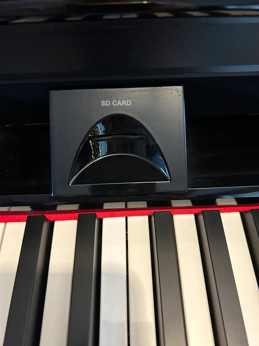 Suzuki MDG 100 micro Digital Grand Piano image indicator(9)