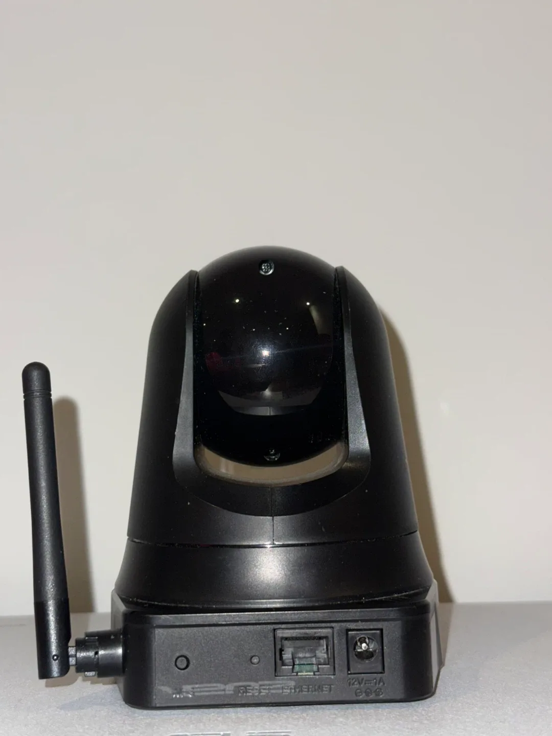 D-Link Security Camera - Black image indicator(2)