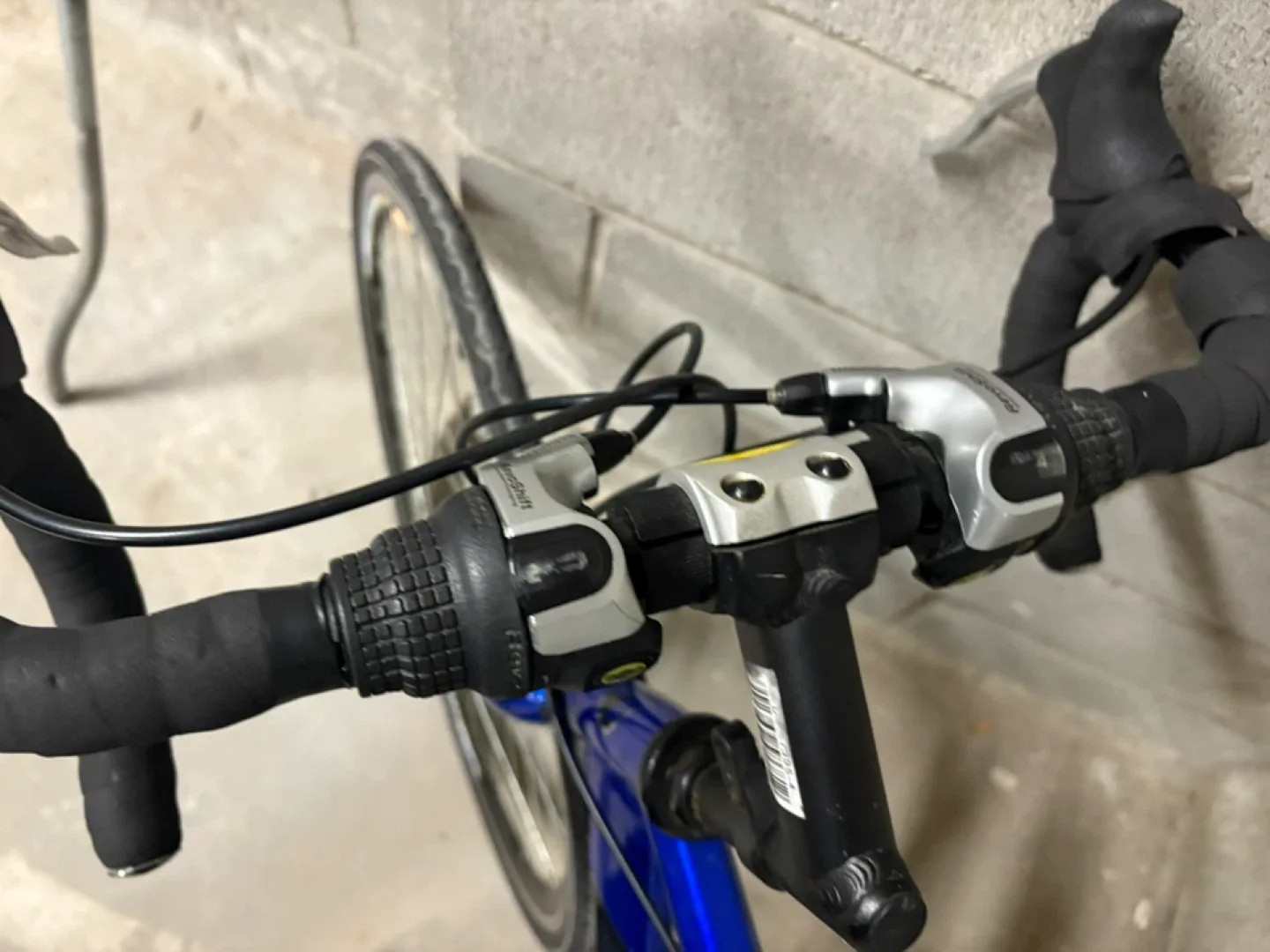 GOGGI Medalist Blue Bicycle image indicator(3)