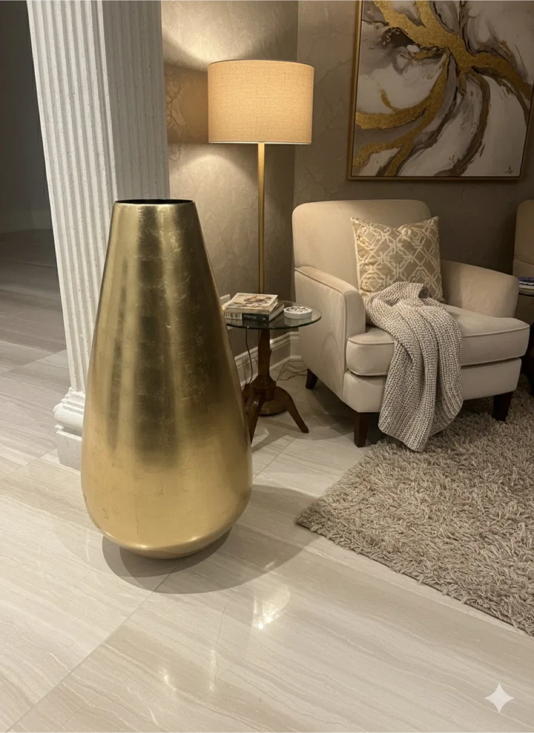 Gold Decorative Vase image indicator(2)