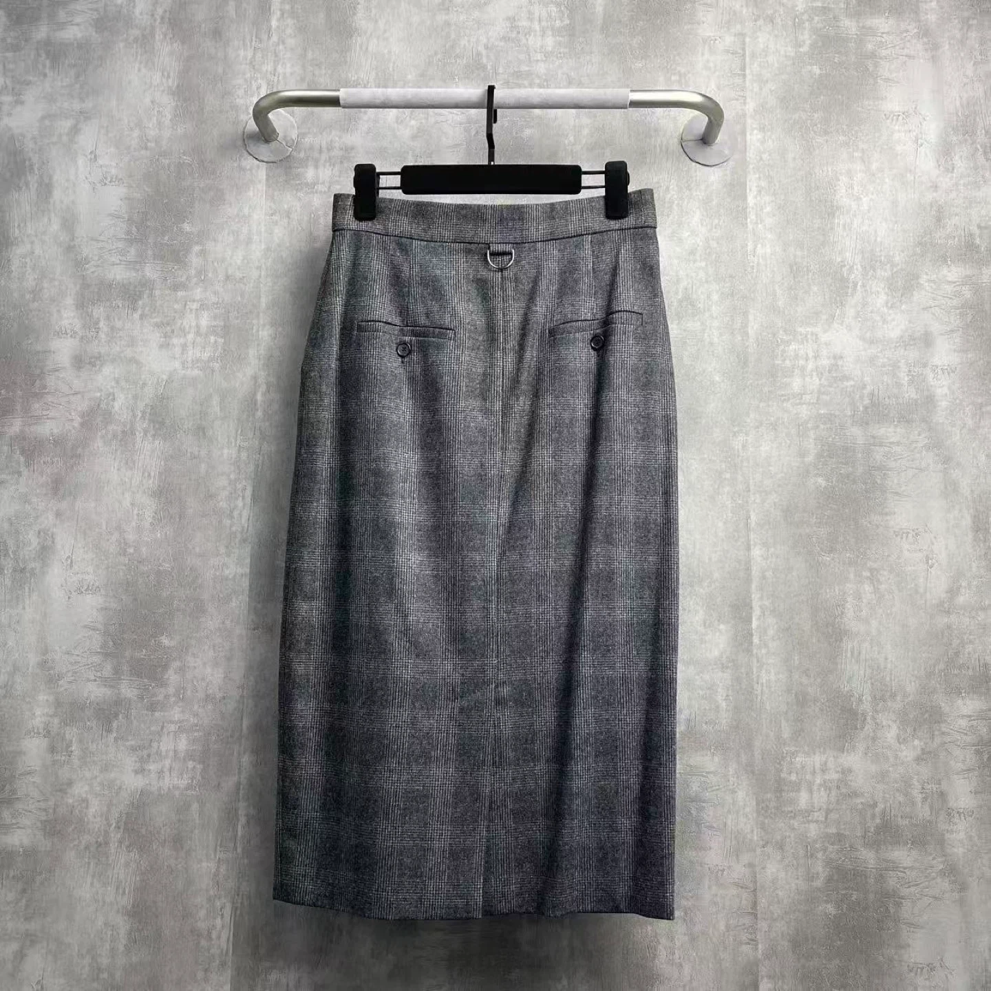 Authentic Maxmara Grey Plaid Pencil Skirt - photo 3