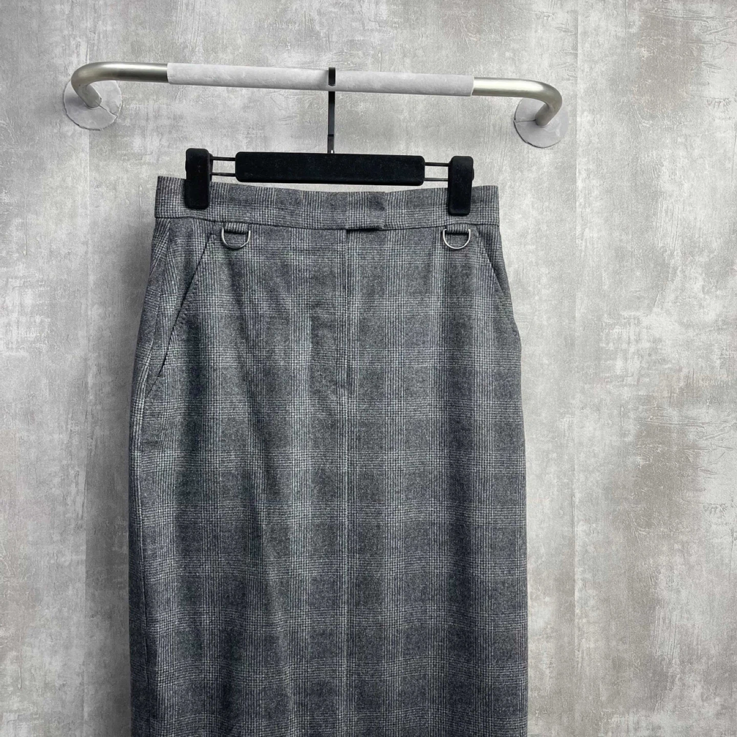 Authentic Maxmara Grey Plaid Pencil Skirt - photo 2