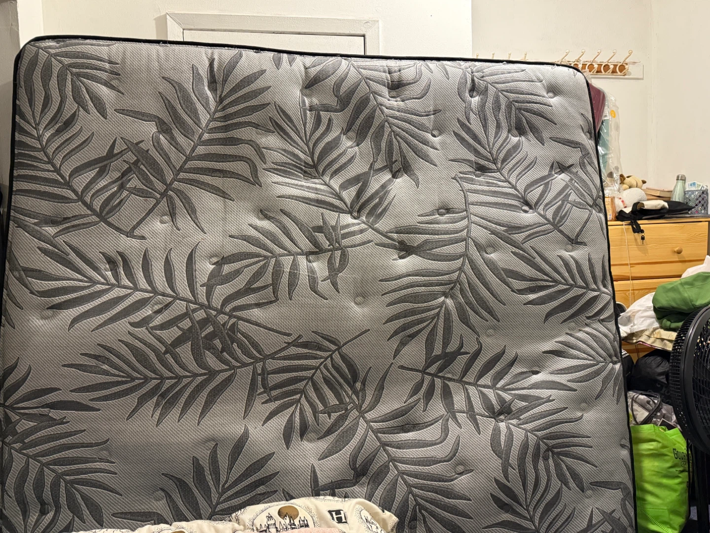 Mattress with Leaf Pattern - photo 2