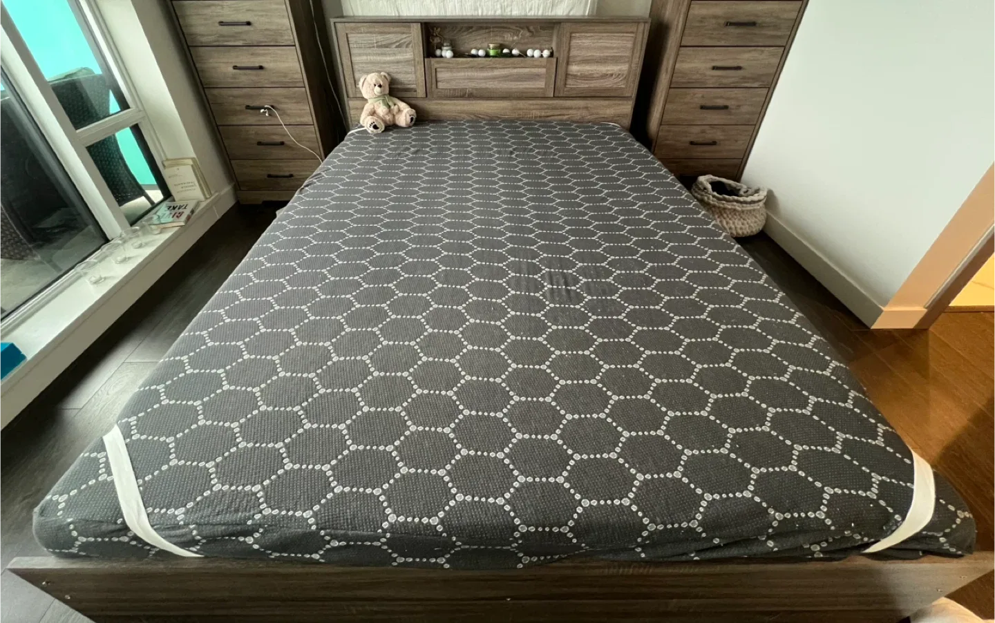 Queen Size foam Mattress (60" x 80") firm