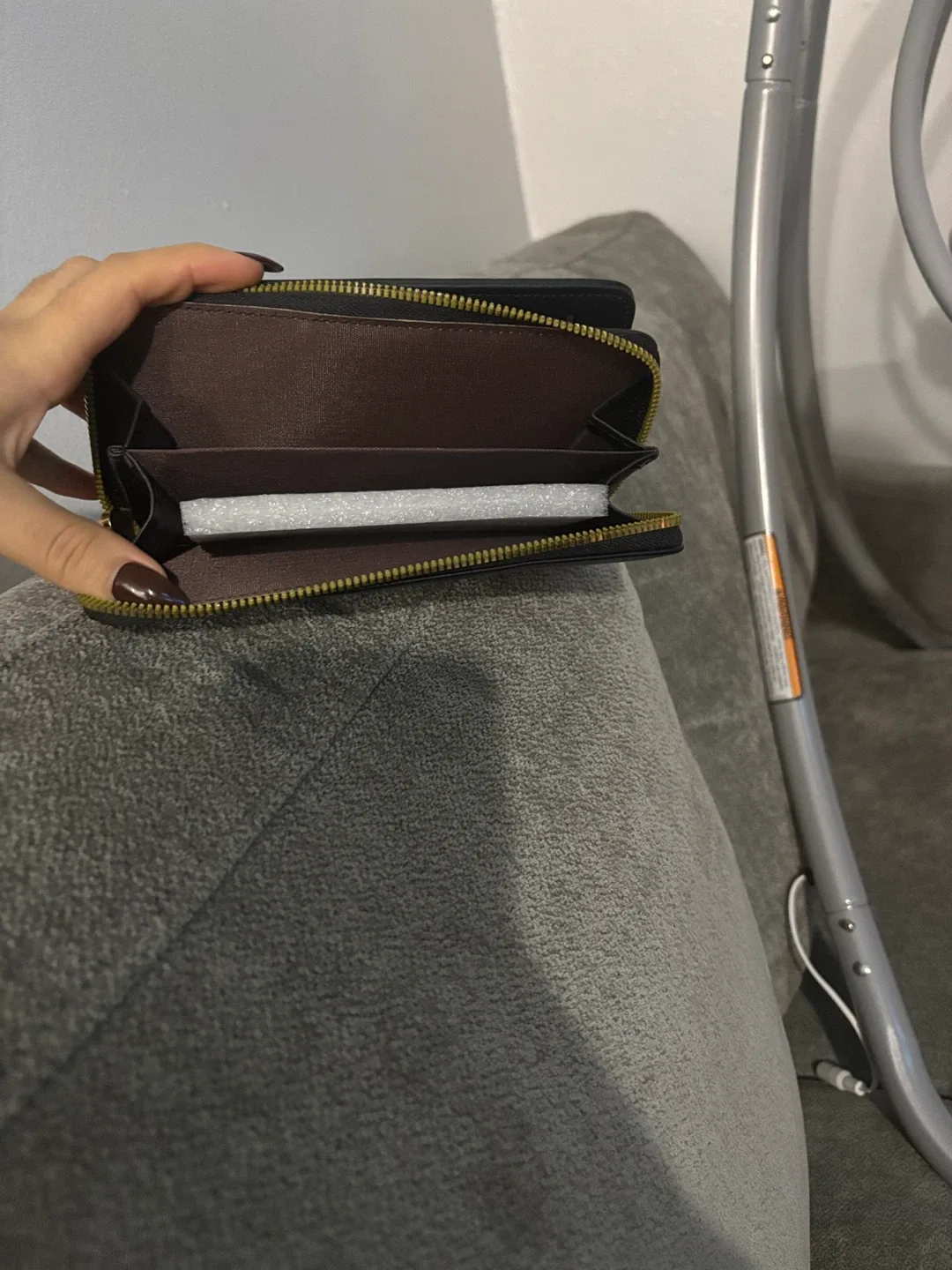 Black Quilted Wallet with GG Logo image indicator(4)