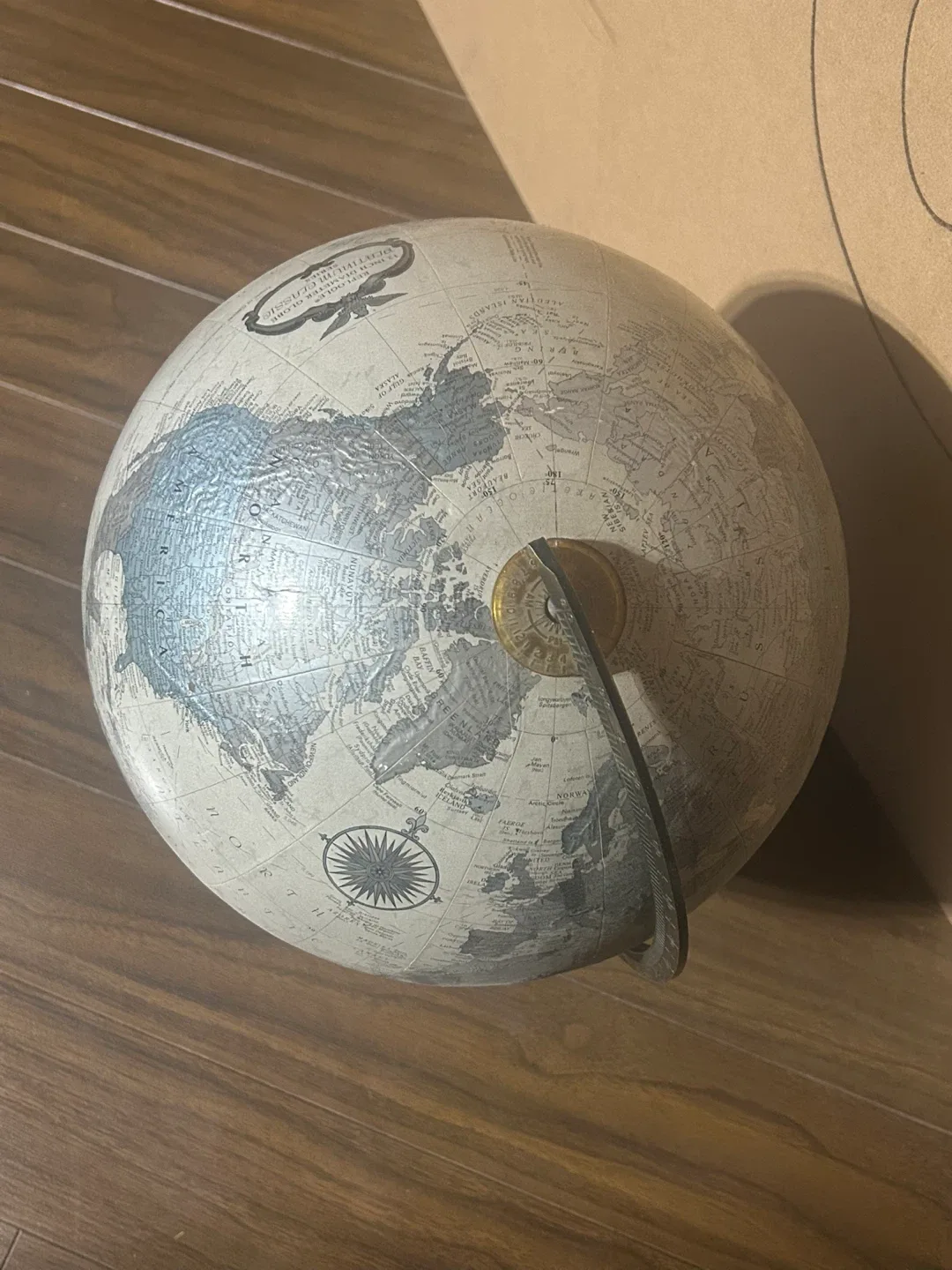 Decorative World Globe image indicator(2)