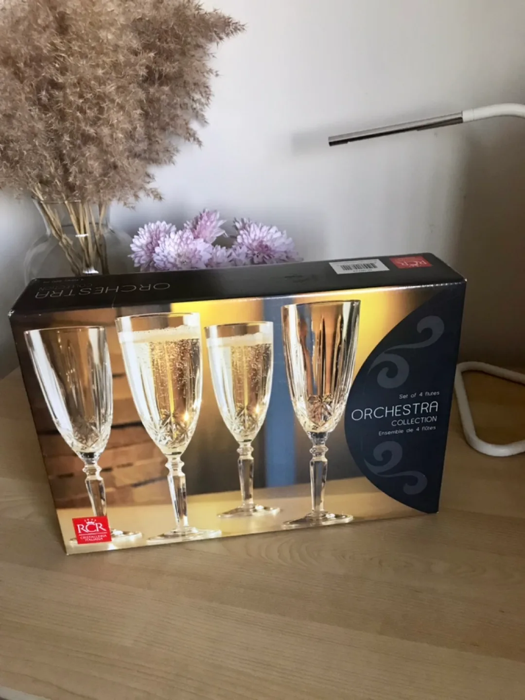 Gorgeous Set of Italian Crystal Champagne Flutes/Glasses image indicator(7)