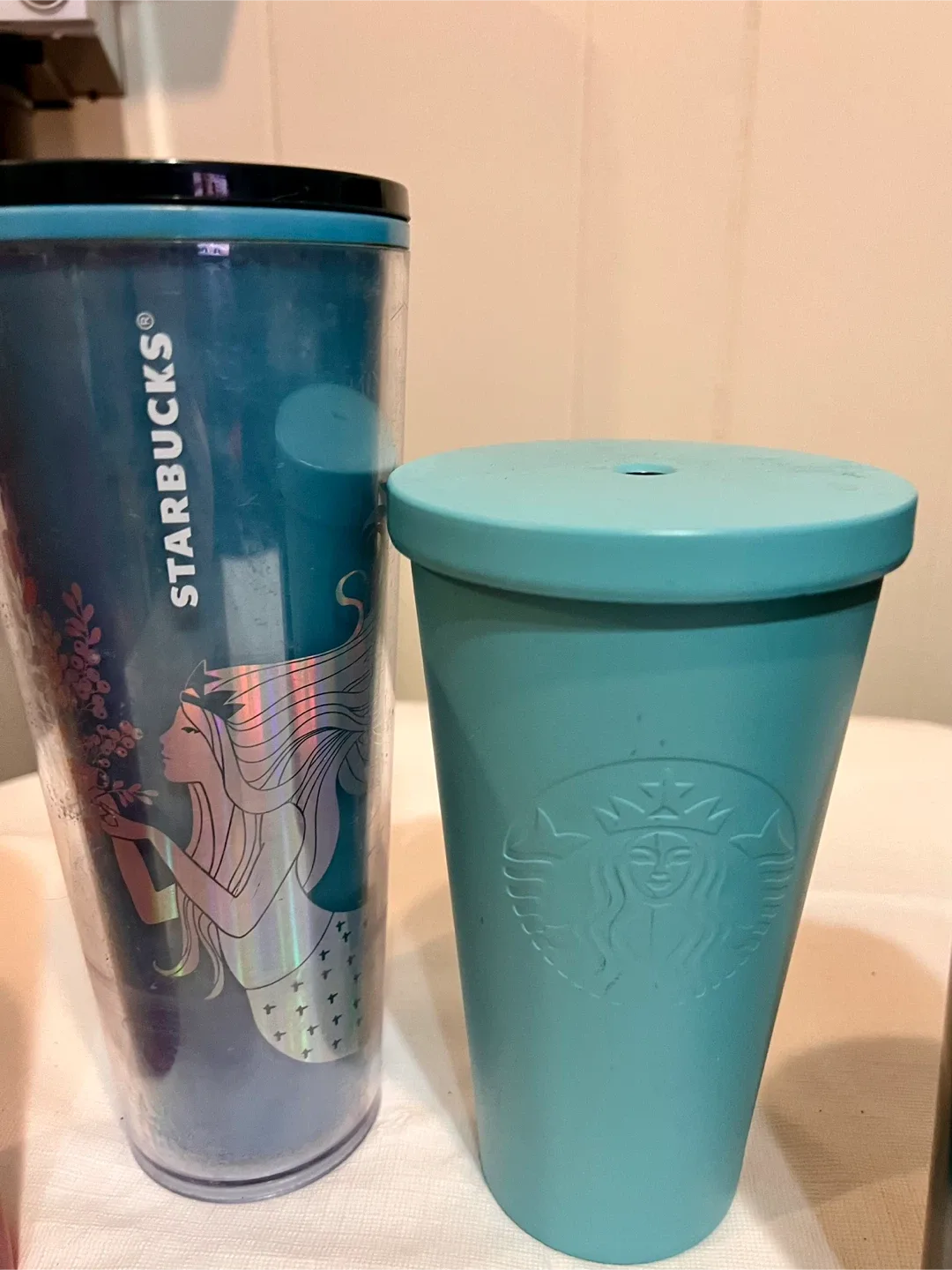 5 Starbucks tumblers for $20 image indicator(4)