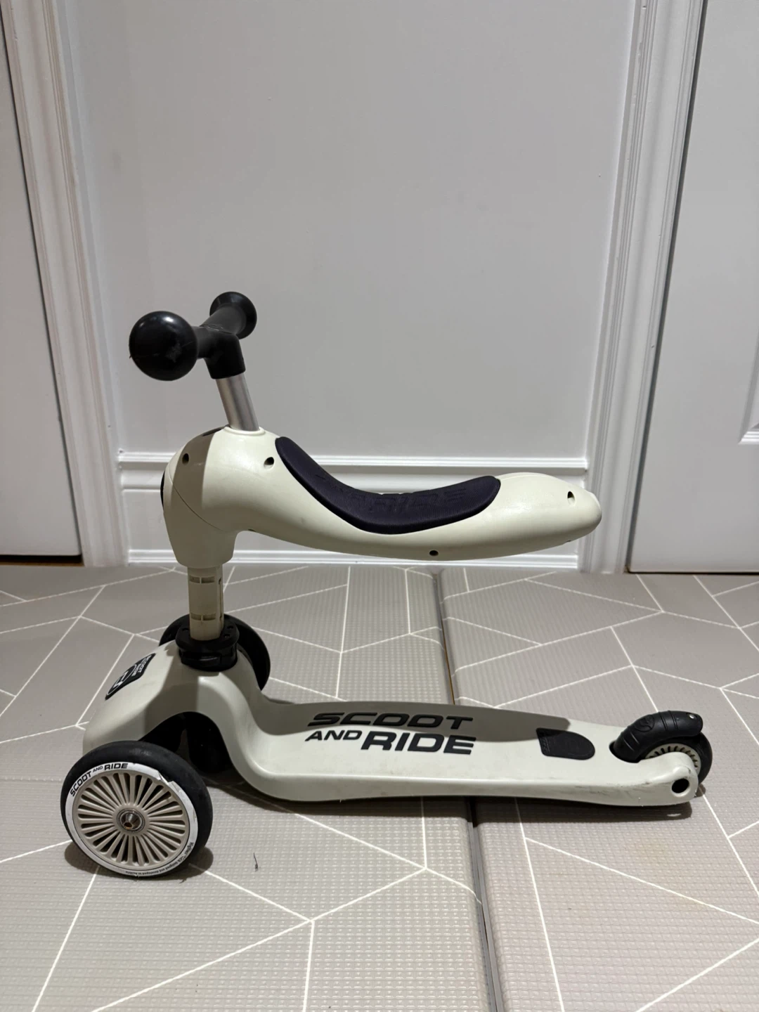 Scoot and Ride Highwaykick 1 Scooter - photo 3