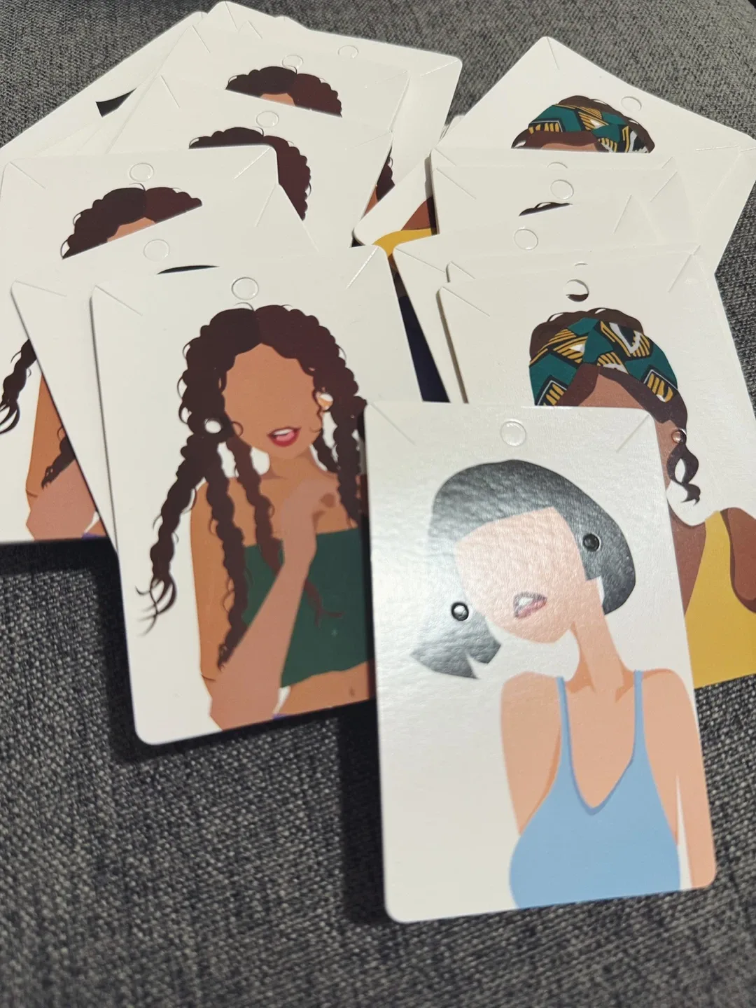 Set of 75 Earring Display Cards – 4 Stylish Designs