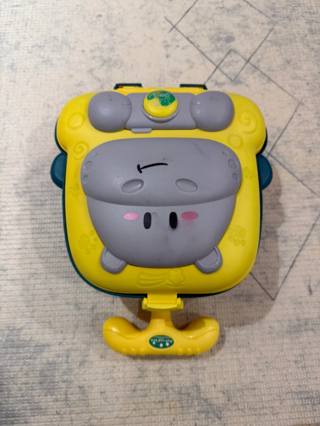 Hippo Sand Water luggage Toy - photo 3