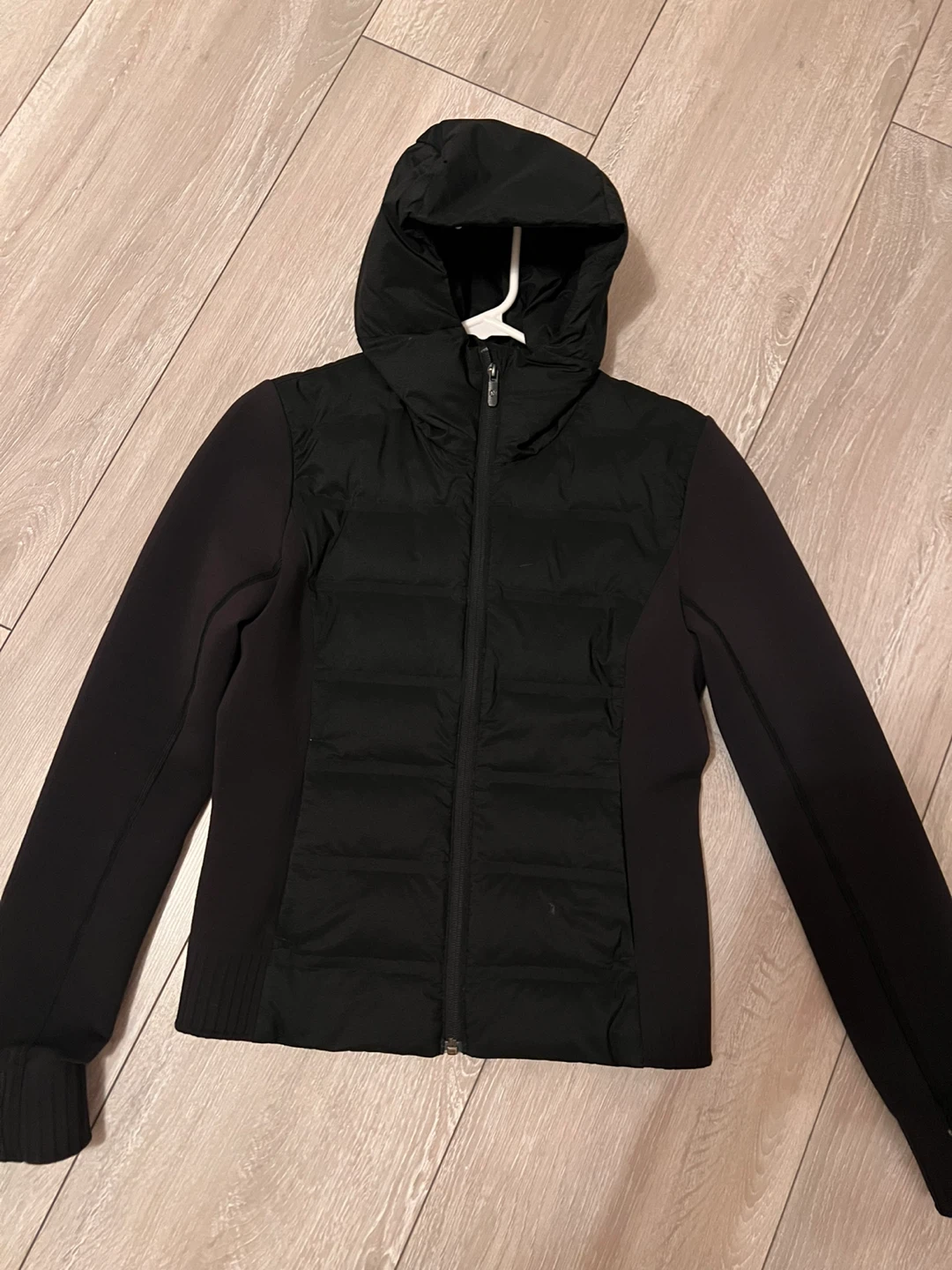 Lululemon Down For It All Jacket, Black, Size 4 - photo 2