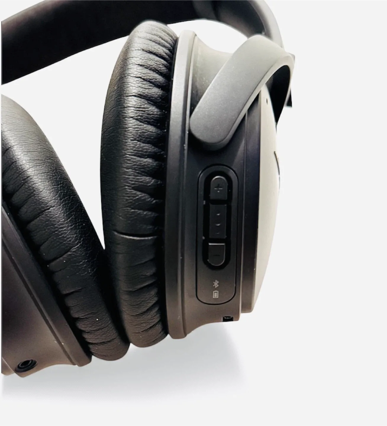 Bose QuietComfort 35 (QC35) Wireless Headphones – Black image indicator(4)