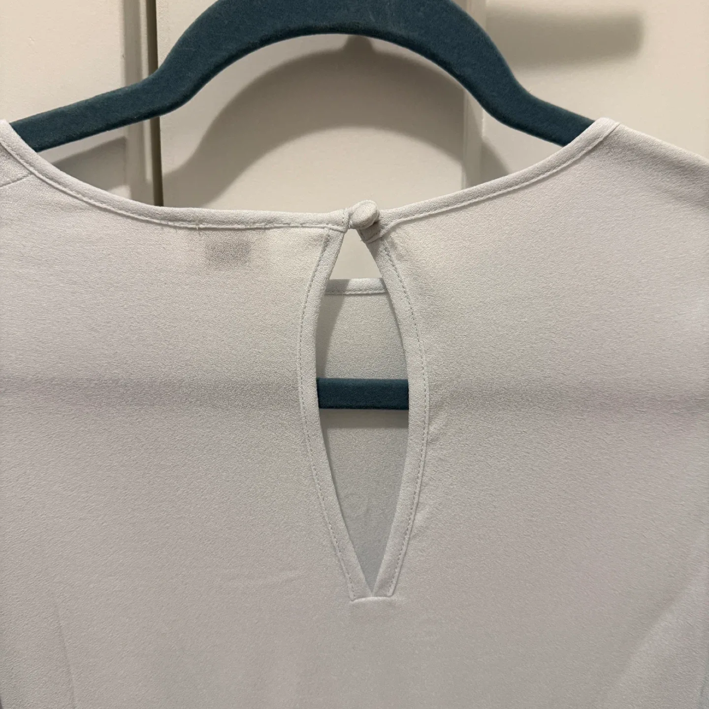 New with tag✨ Wilfred Clarissa blouse S image indicator(4)