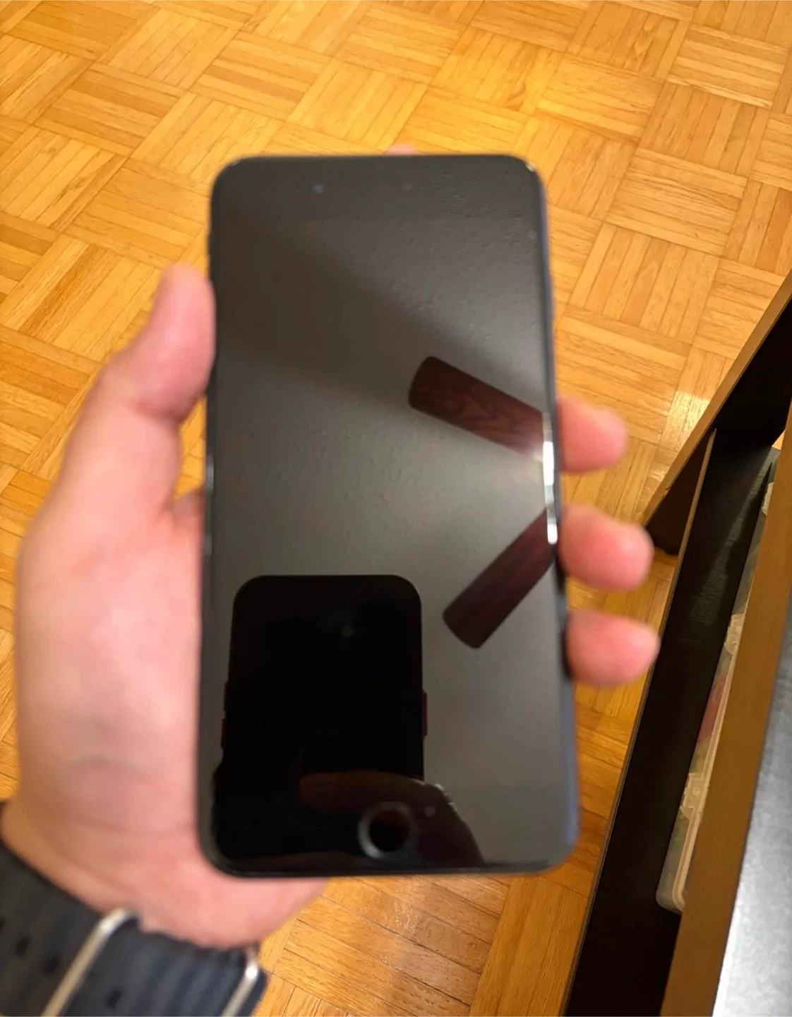 iPhone 7 Plus - Black image indicator(2)