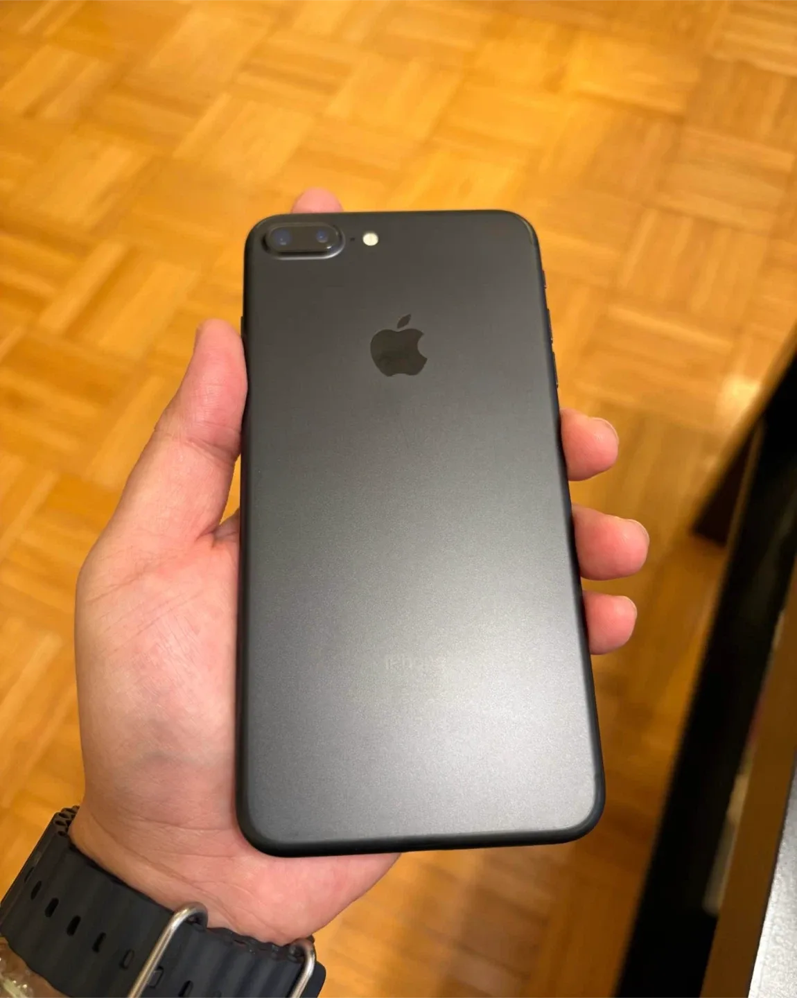 iPhone 7 Plus - Black image indicator(3)