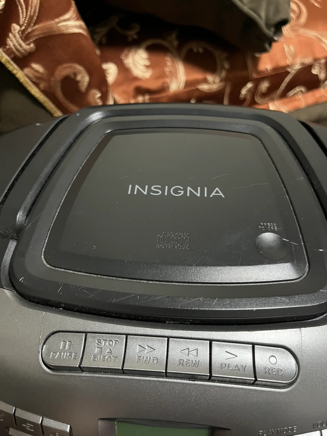 Insignia Portable CD Radio Boombox - photo 2