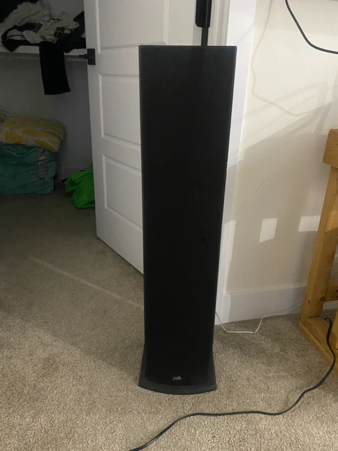 Polk Audio Floor Standing Speaker - Black image indicator(4)