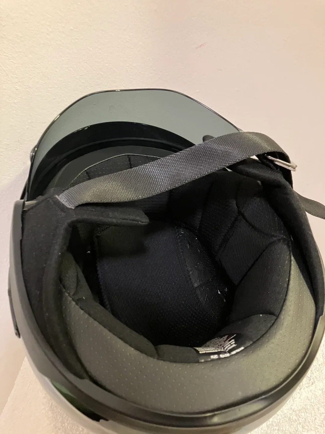 Like New HJC-IS Men’s Motorcycle Helmet- Black - Size M image indicator(2)