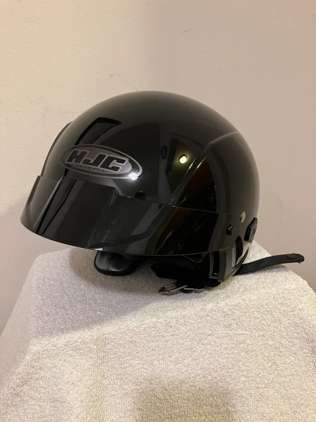 Like New HJC-IS Men’s Motorcycle Helmet- Black - Size M image indicator(6)