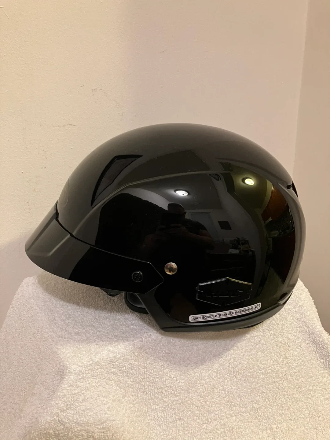 Like New HJC-IS Men’s Motorcycle Helmet- Black - Size M image indicator(7)