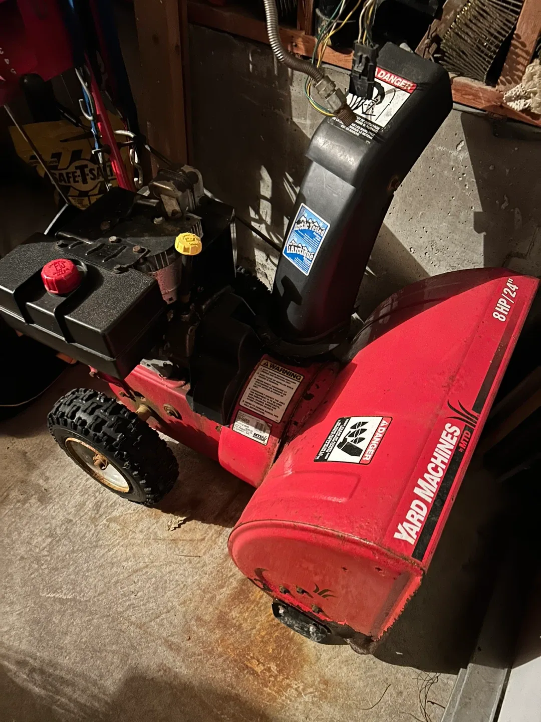 Yard Machines 8HP 24" Snowblower