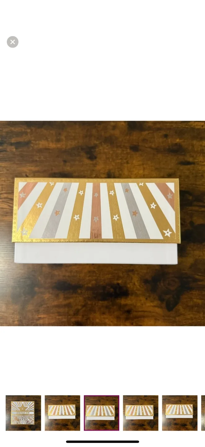 Christian Dior Holiday Gift Box image indicator(2)